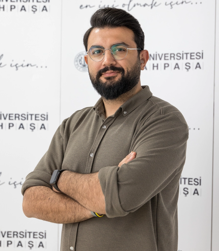 Muhammed Ali Öger portre fotoğrafı